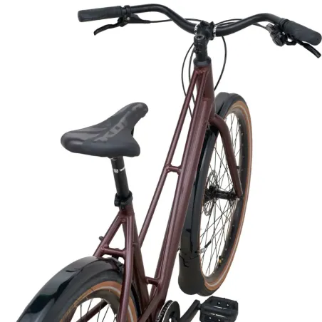 Le Kona - Coco  est un VTC/Vélo urbain simple, classique et efficace.