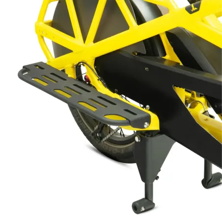 Le Sidekick Wide Decks est une plate-forme pour l’arrière du vélolongtail Tern GSD qui permet d’élargir les reposes pieds et per